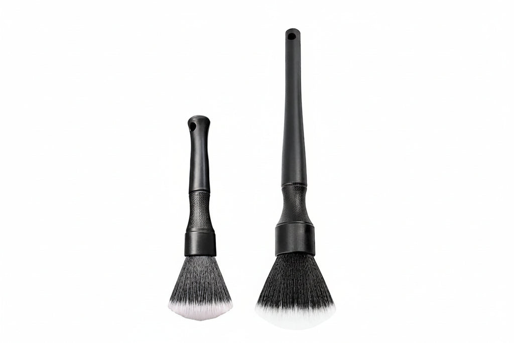 BROSSES INTERIEUR