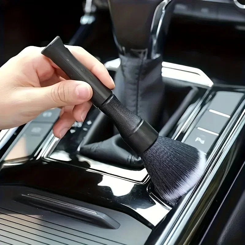 BROSSES INTERIEUR